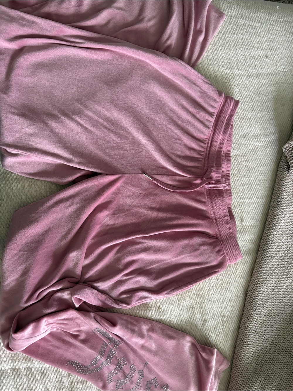 JUICY COUTURE Pink Lounge Sweatpants with Rhinestone Detail